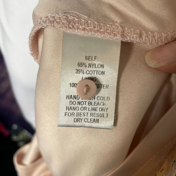 Lulu's Turn Back Time blush pink lace tiered top small - Picture 9 of 9